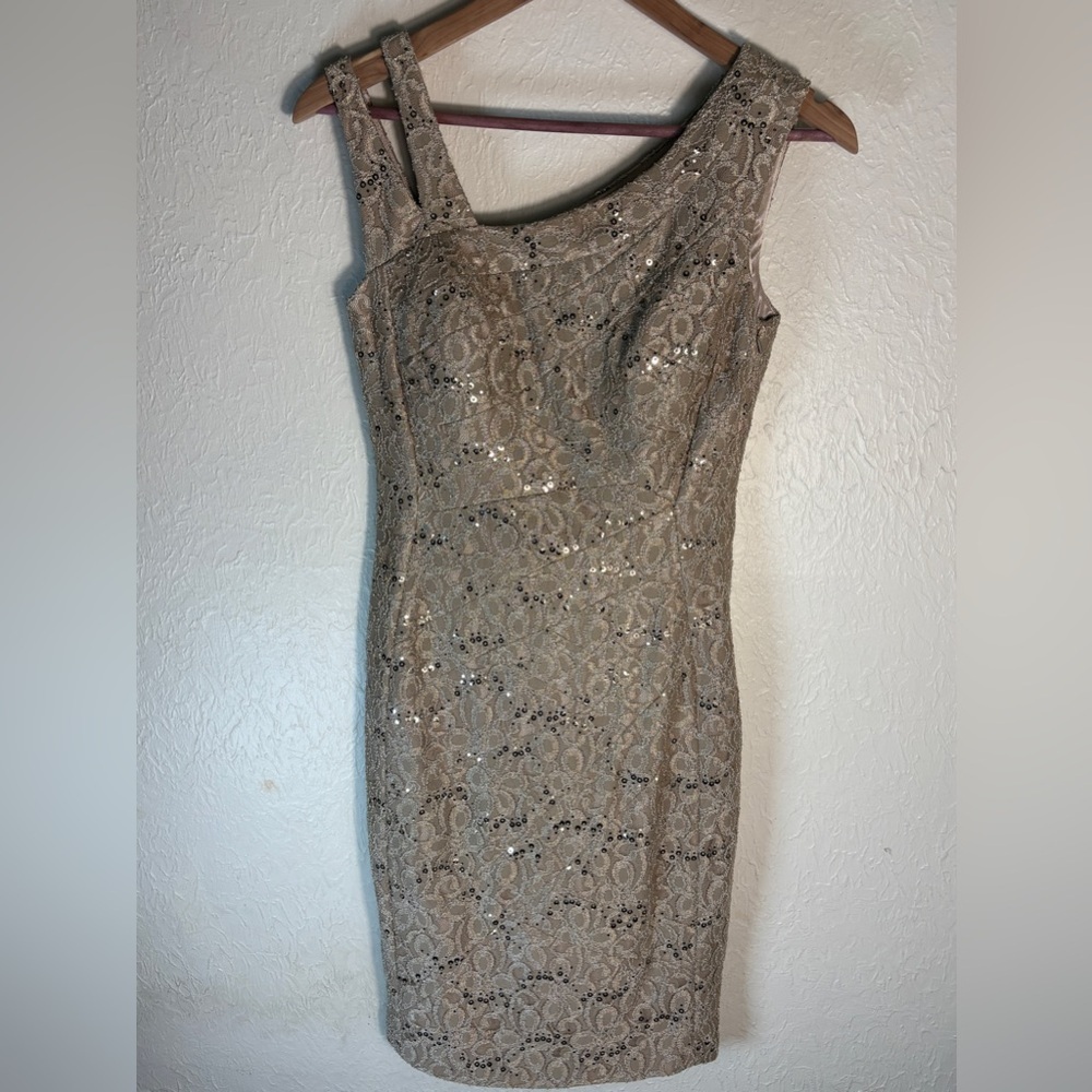 Jax One Shoulder Sequin Lace Dress - Gold